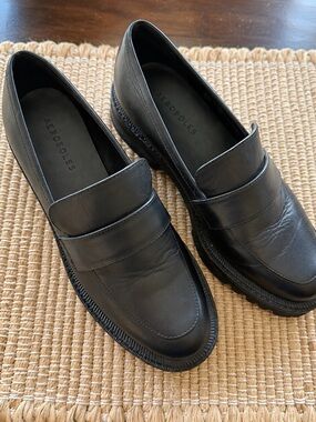 Aerosoles Ronnie Chunky Lug Sole Loafers Black Leather Size 6.5M